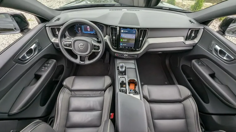 VOLVO XC60 -