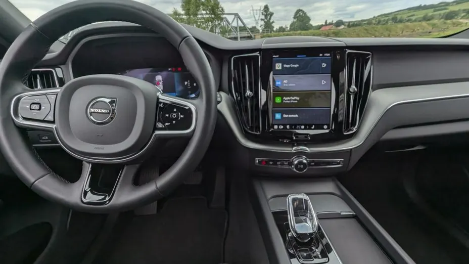 VOLVO XC60 -