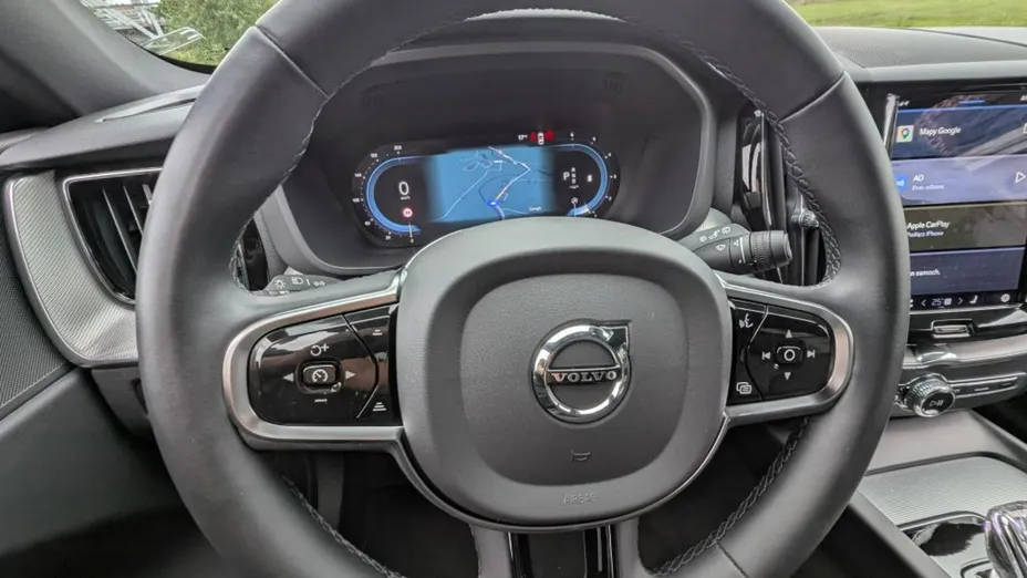 VOLVO XC60 -
