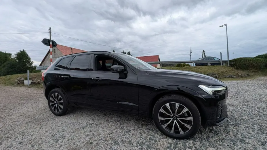 VOLVO XC60 -