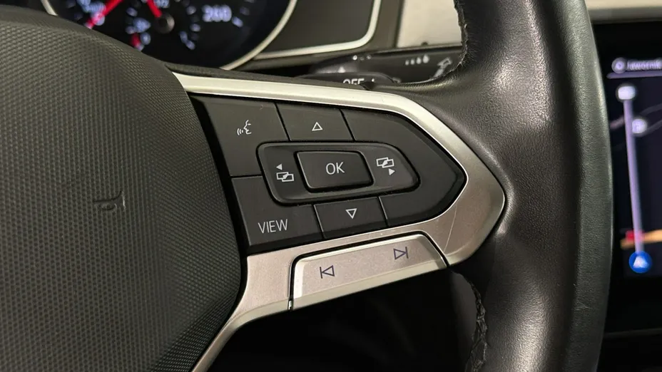 VOLKSWAGEN Passat -