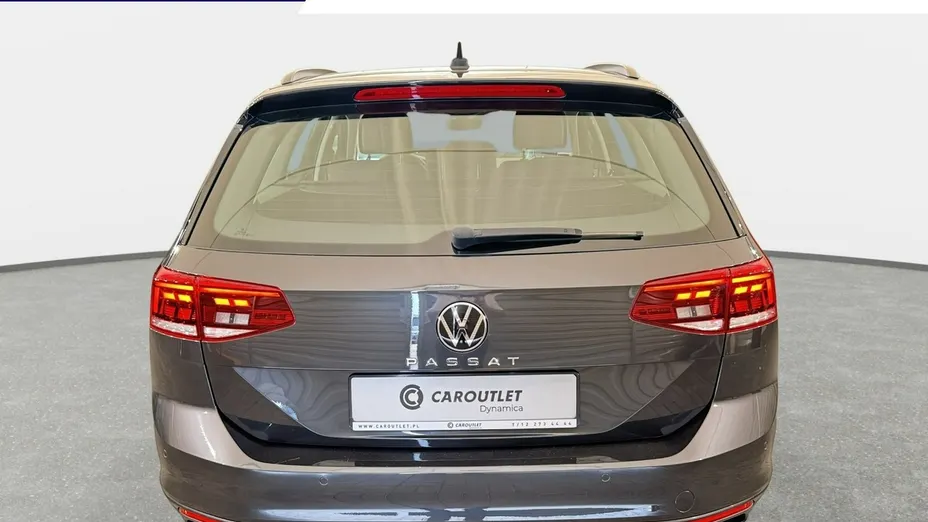 VOLKSWAGEN Passat -