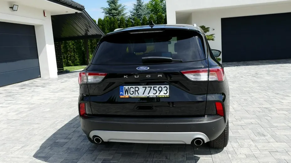 FORD Kuga -