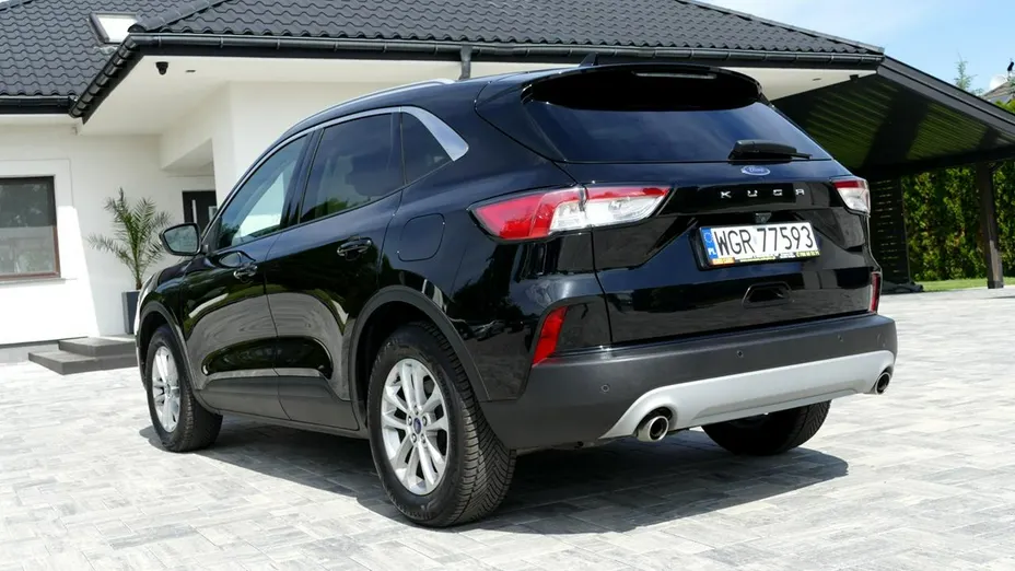 FORD Kuga -