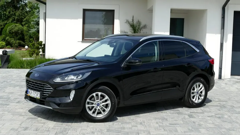 FORD Kuga -