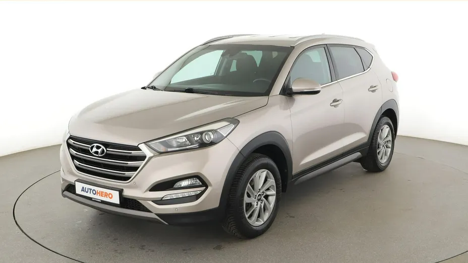 HYUNDAI Tucson -
