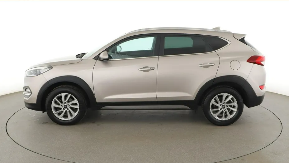 HYUNDAI Tucson -