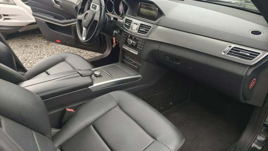 MERCEDES-BENZ E Klasa -