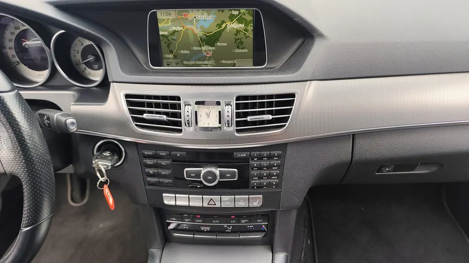 MERCEDES-BENZ E Klasa -
