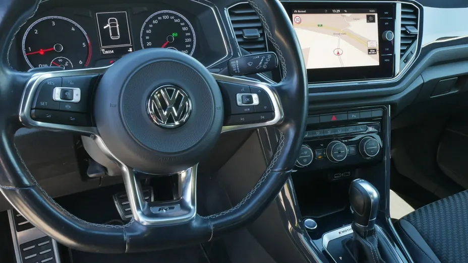 VOLKSWAGEN T-ROC -