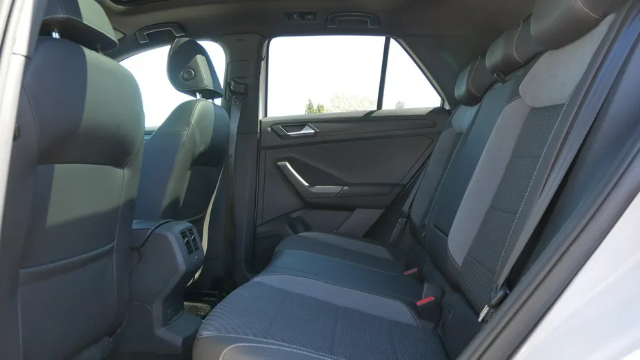 VOLKSWAGEN T-ROC -