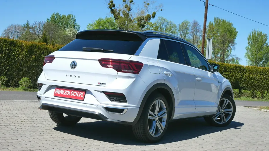 VOLKSWAGEN T-ROC -