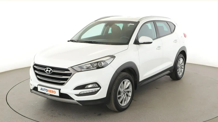 HYUNDAI Tucson -