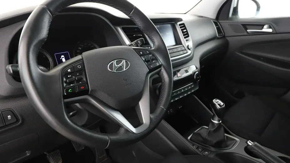 HYUNDAI Tucson -