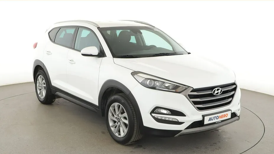 HYUNDAI Tucson -