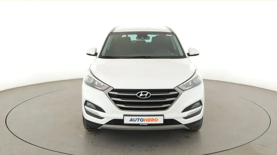 HYUNDAI Tucson -