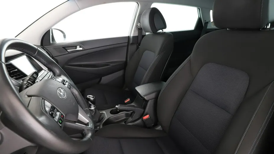HYUNDAI Tucson -