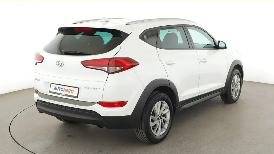 HYUNDAI Tucson -