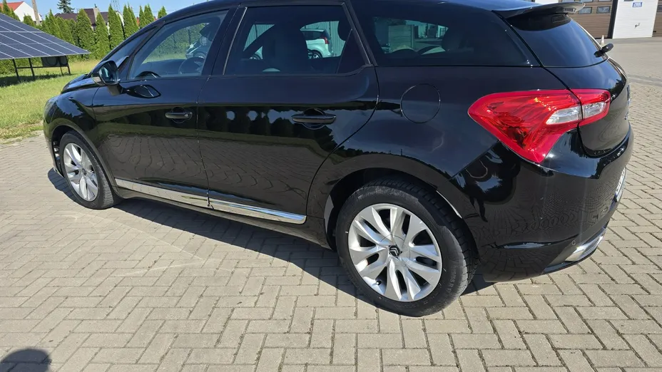 CITROEN DS5 -