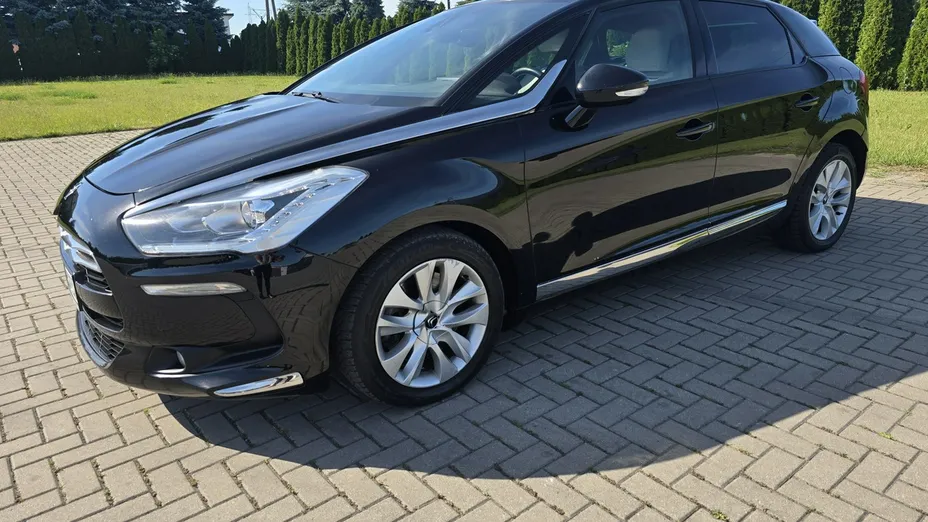 CITROEN DS5 -
