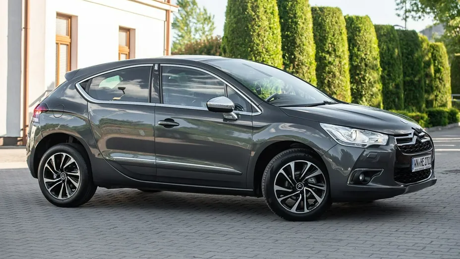 CITROEN DS4 -