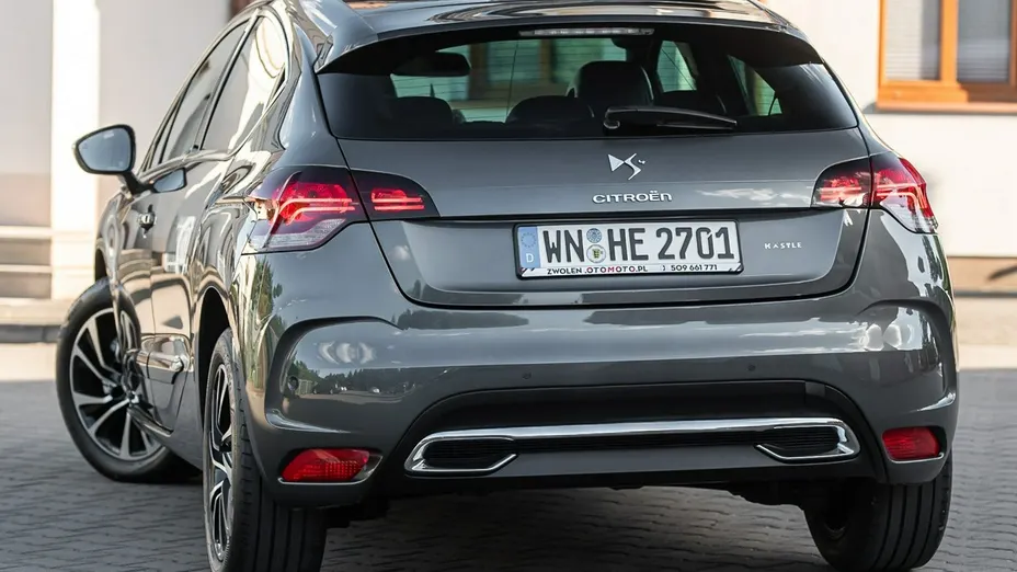 CITROEN DS4 -