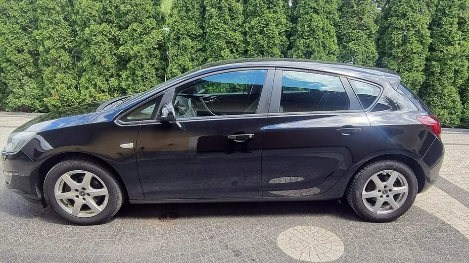 OPEL Astra -