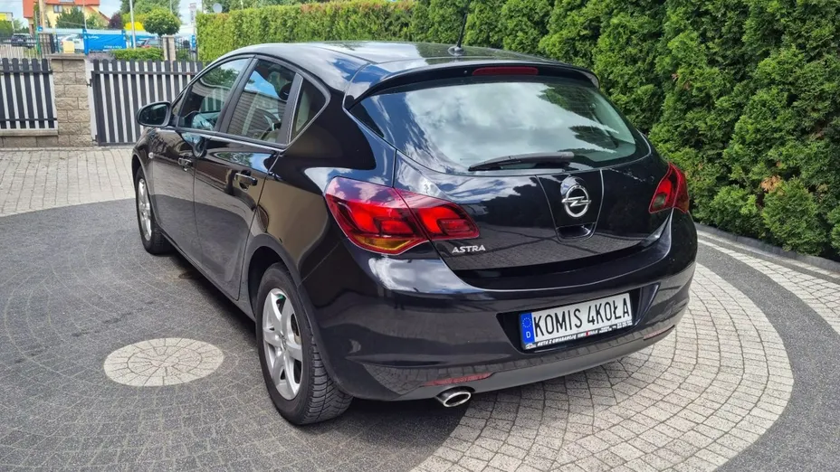 OPEL Astra -