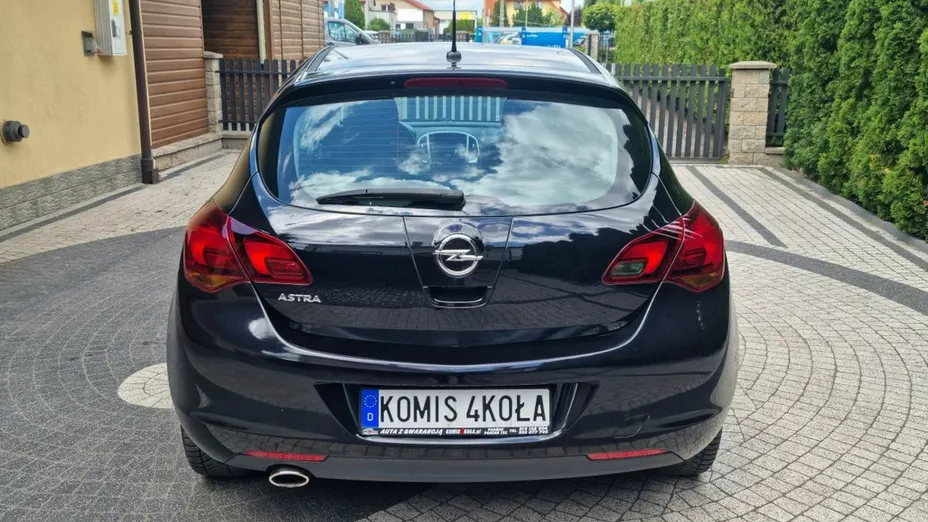 OPEL Astra -