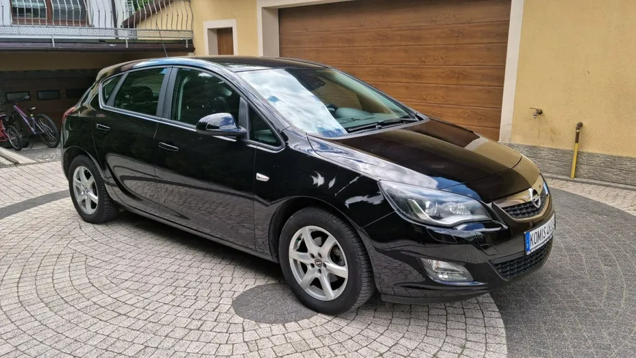 OPEL Astra -