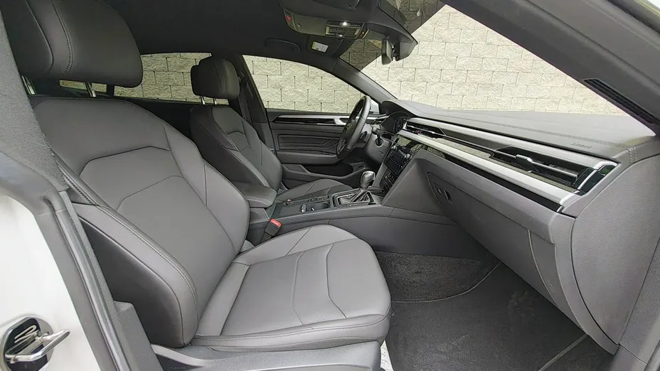 VOLKSWAGEN Arteon -