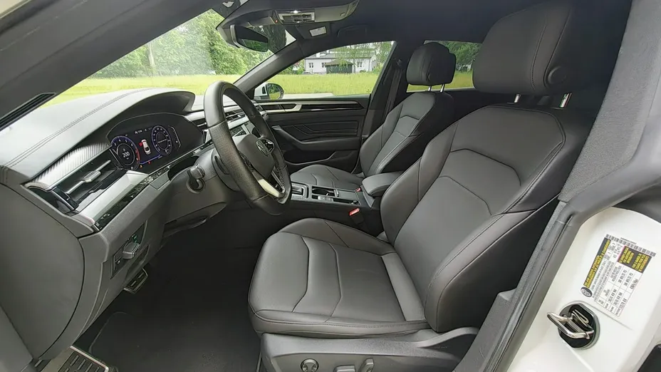 VOLKSWAGEN Arteon -