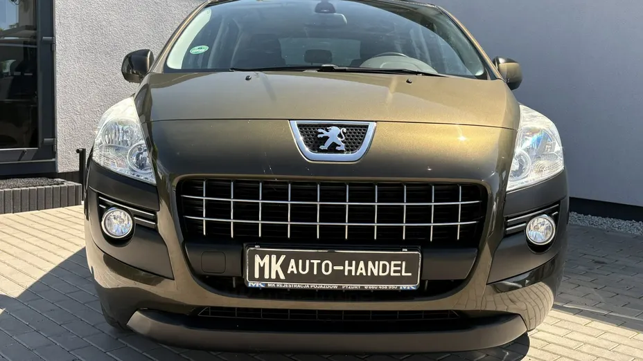 PEUGEOT 3008 -