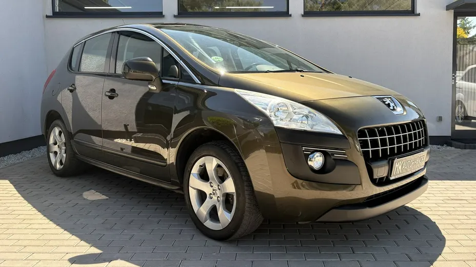 PEUGEOT 3008 -