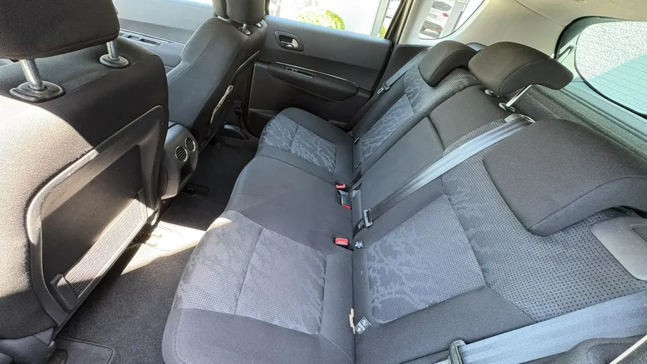PEUGEOT 3008 -