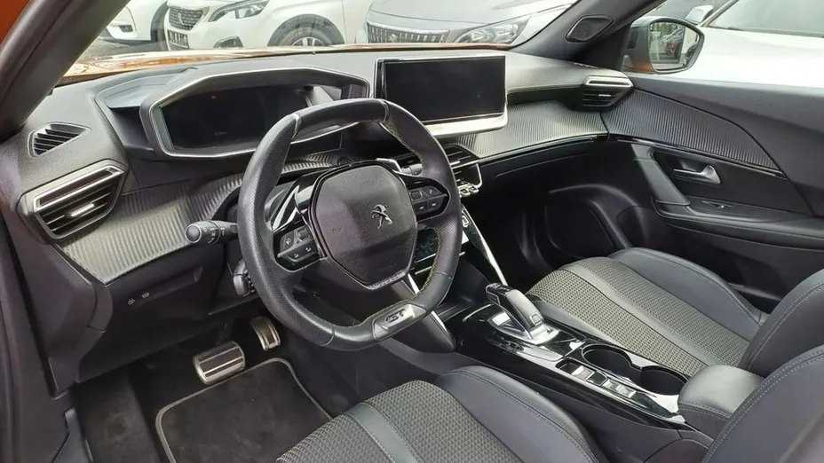 PEUGEOT 2008 -