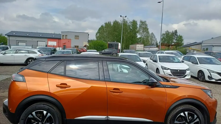 PEUGEOT 2008 -