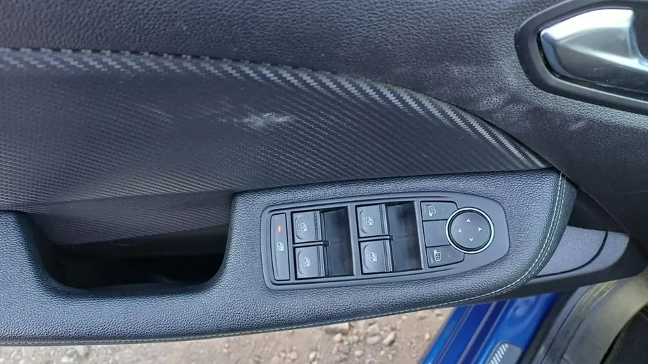 RENAULT Clio -
