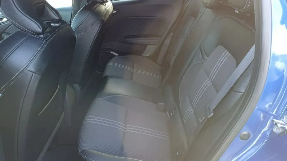 RENAULT Clio -