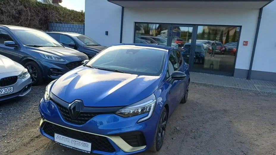 RENAULT Clio -