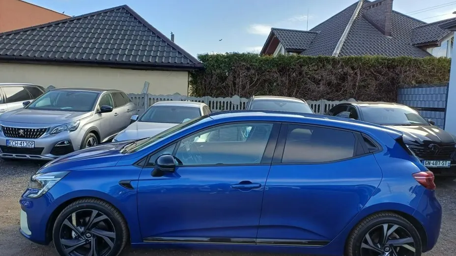 RENAULT Clio -