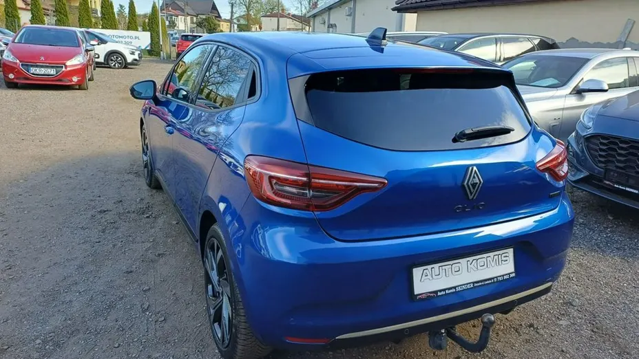 RENAULT Clio -