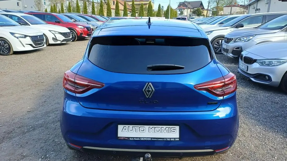 RENAULT Clio -