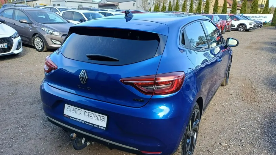 RENAULT Clio -