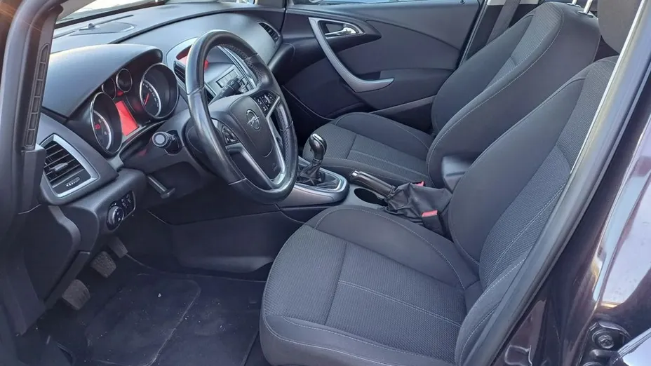 OPEL Astra -
