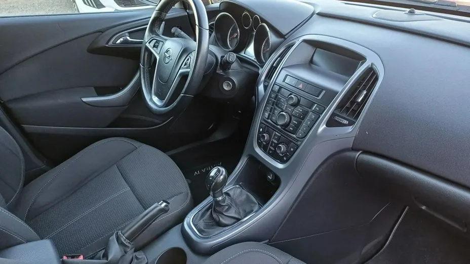 OPEL Astra -