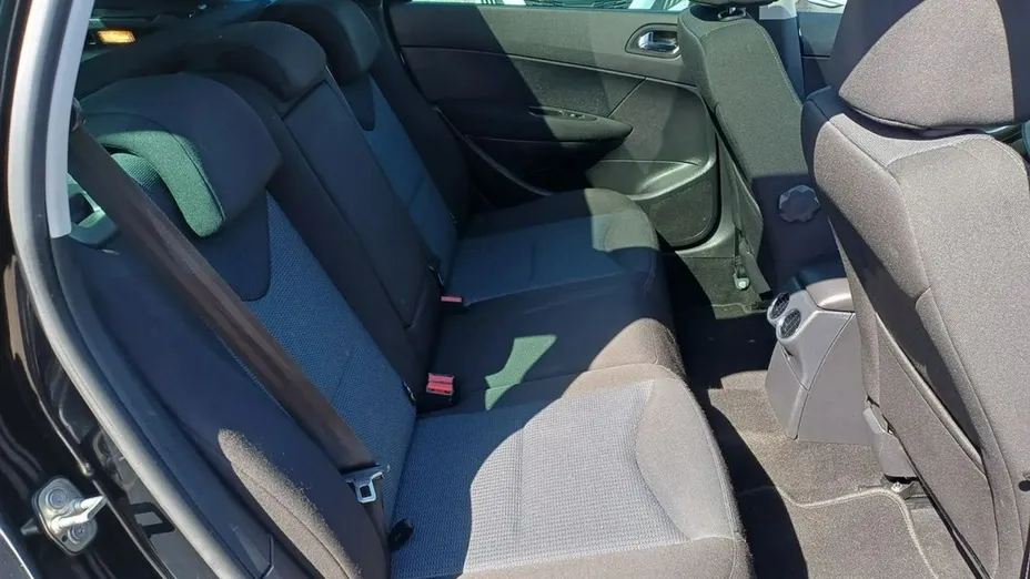 PEUGEOT 308 -