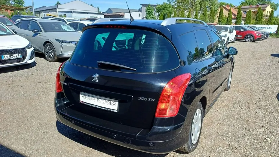 PEUGEOT 308 -