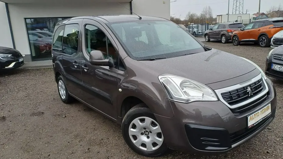 PEUGEOT Partner -