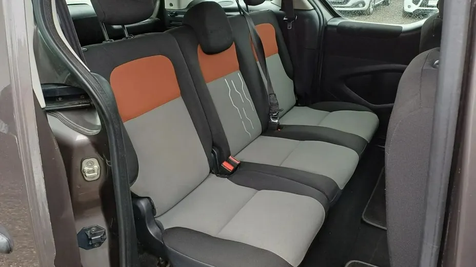 PEUGEOT Partner -